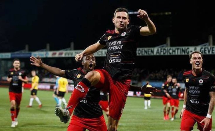 让火箭在场 让火箭在场